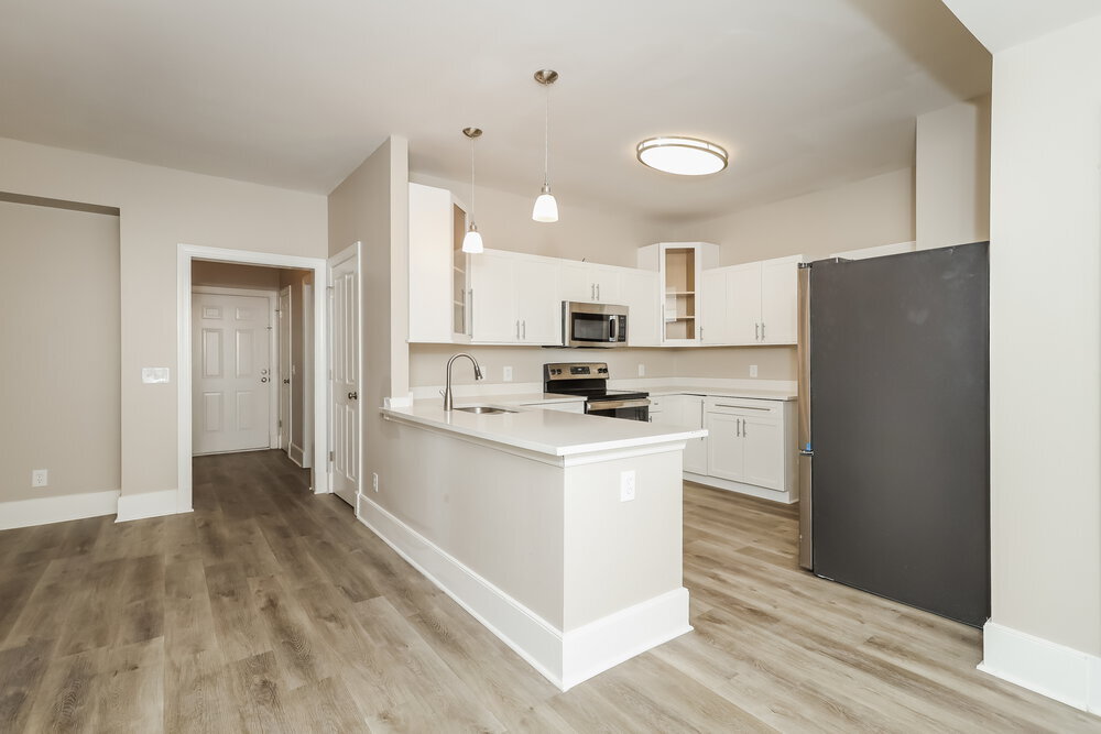 Building Photo - 3073 Essex Dr