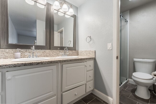 Building Photo - 10222 Sunol Way
