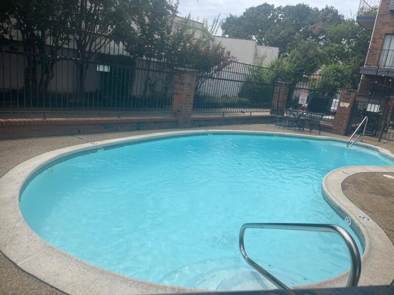 Building Photo - 7025 Hemlock Ave