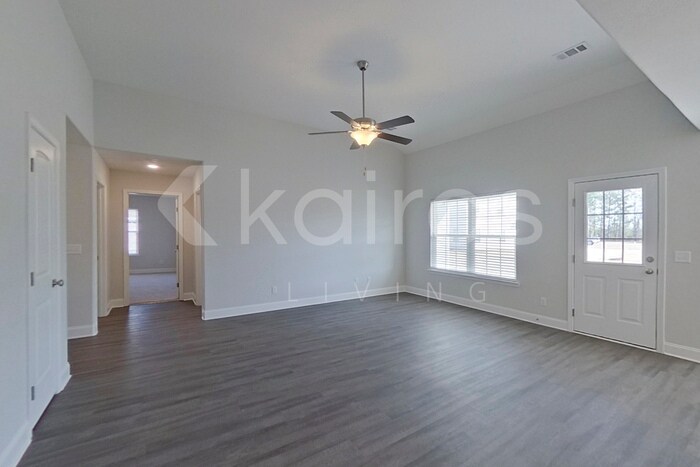 Building Photo - 214 Lodgepole Pne Wy