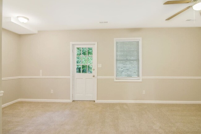 Building Photo - 2908 Buckthorne Ct