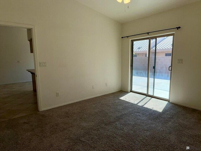 Building Photo - 3142 S Ragen Dr