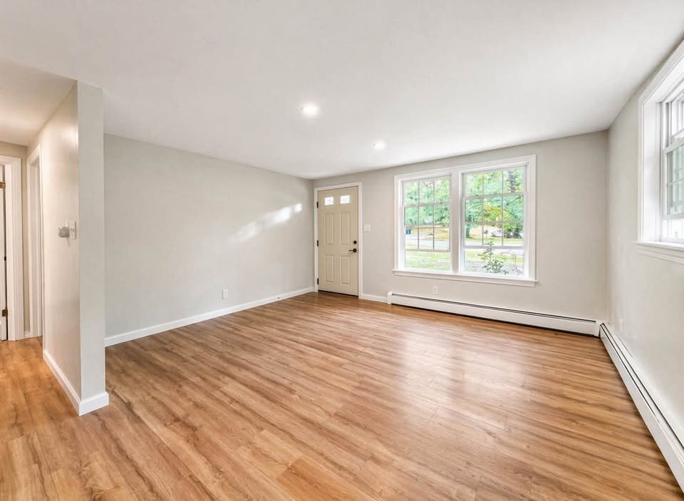 Building Photo - 10 Land of Nod