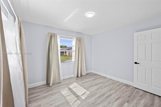 Building Photo - 1720 SW 13th St