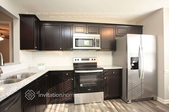 Building Photo - 6602 Cedar Cliff Dr