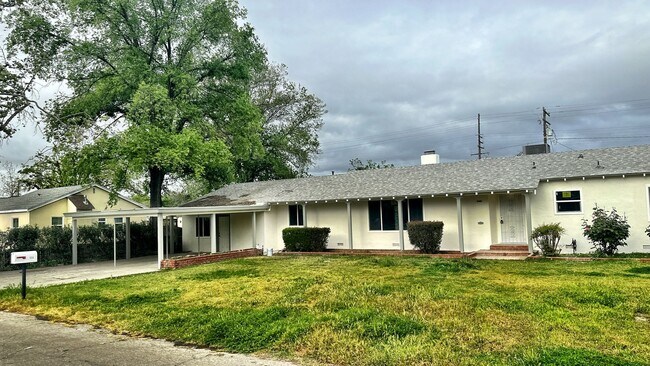 Building Photo - 1724 McKinley Ave