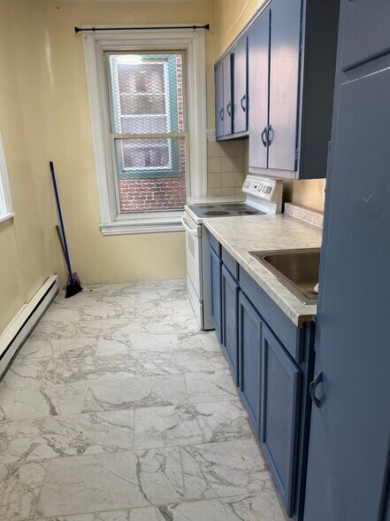 Building Photo - 5449 Angora Ter