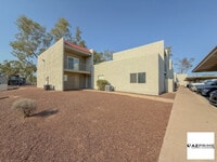 Building Photo - Experience the charm of this Inviting 1/1 ...