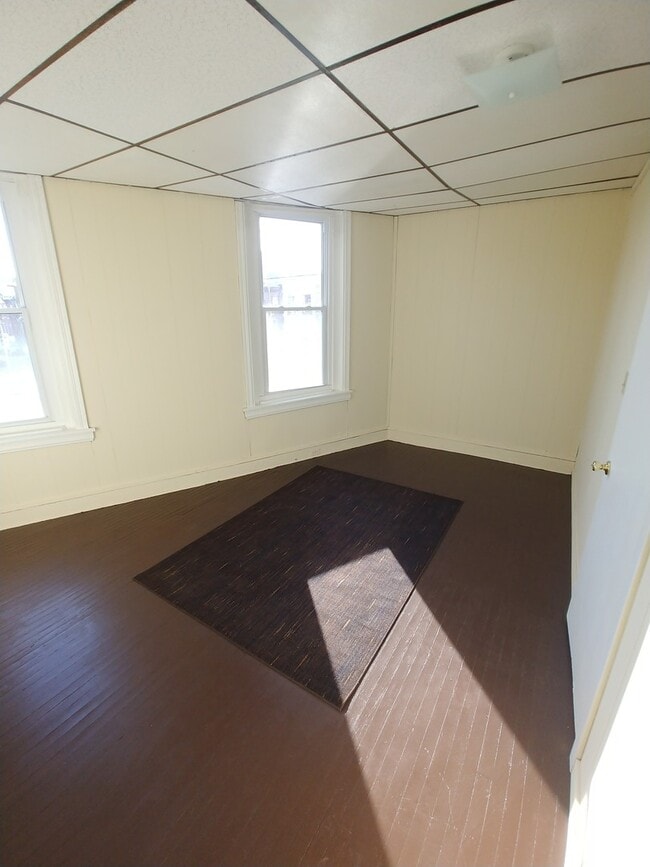 Building Photo - 1538 Point Breeze Ave