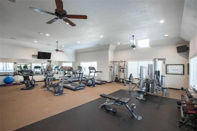 Building Photo - 814 Calcot Dr