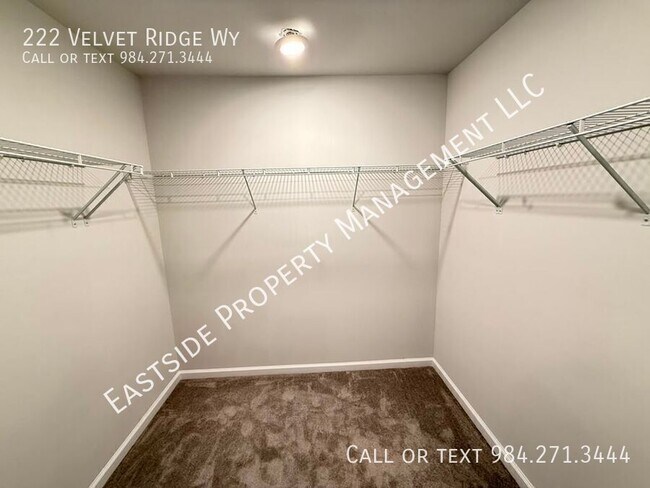Building Photo - 222 Velvet Rdg Wy