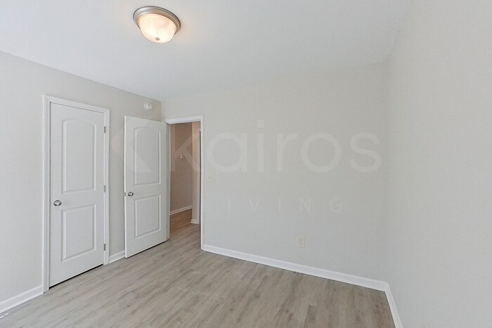 Building Photo - 139 Hideaway Ln