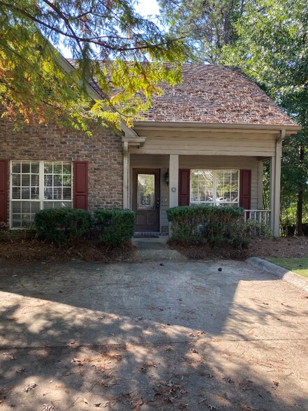 Building Photo - 112 Windstone Dr