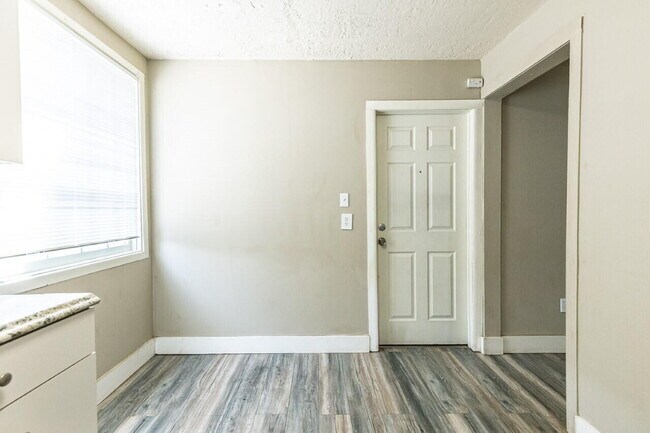 Building Photo - 2311 25th St