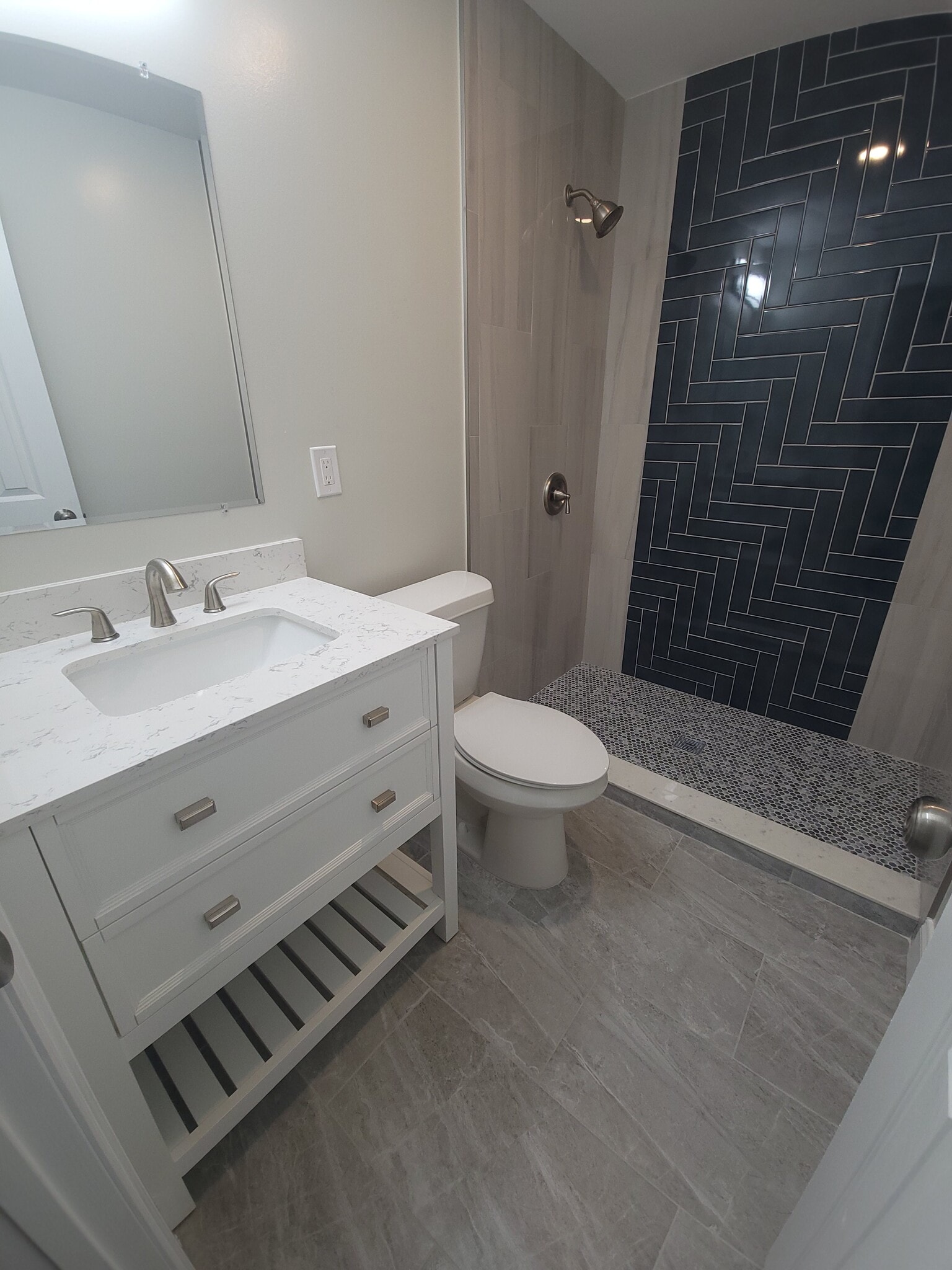 Building Photo - 1905 E Louisiana Ave