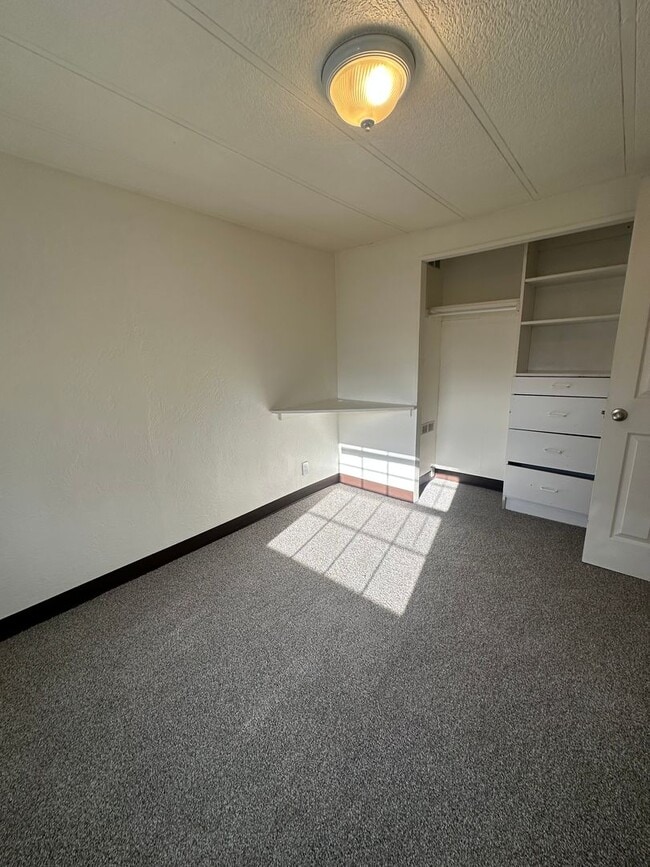 Building Photo - Seaj3701 Fir Grove Mobile Park