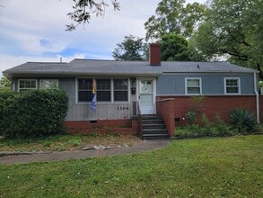 Building Photo - 1304 Gracewood Dr