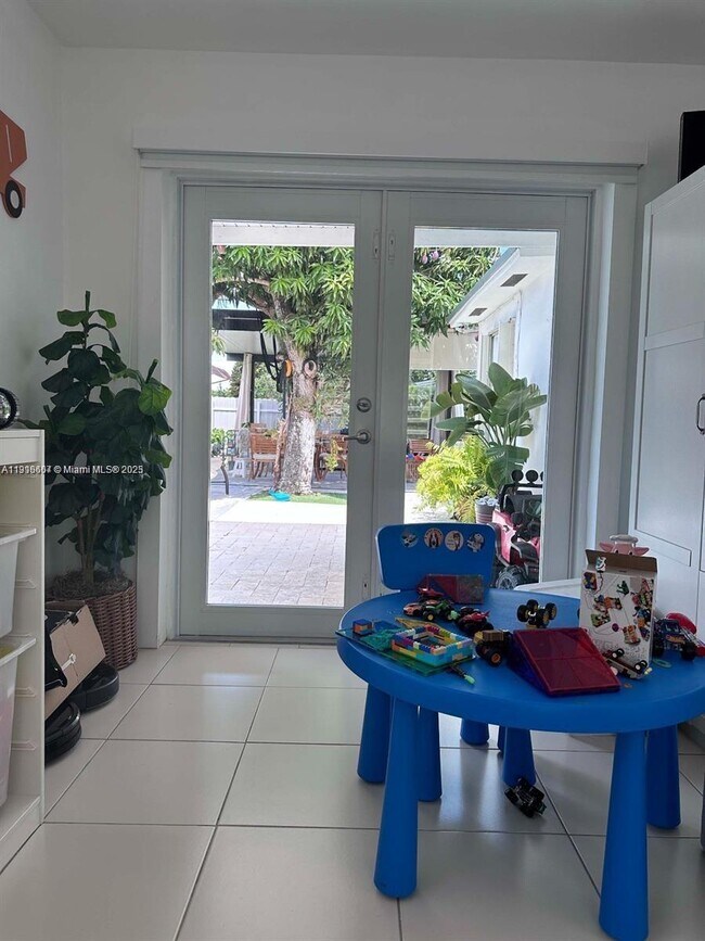 Building Photo - 6174 W 14th Ct