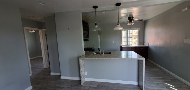 Building Photo - 4255 1/2 Altadena Ave.