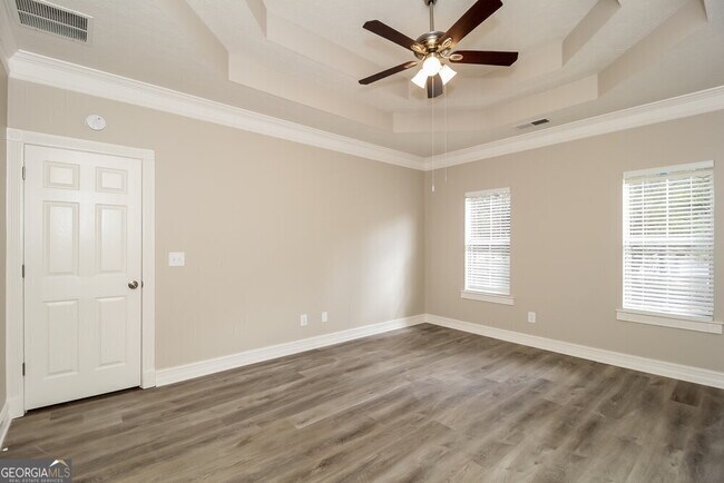 Building Photo - 355 Woodstream Dr