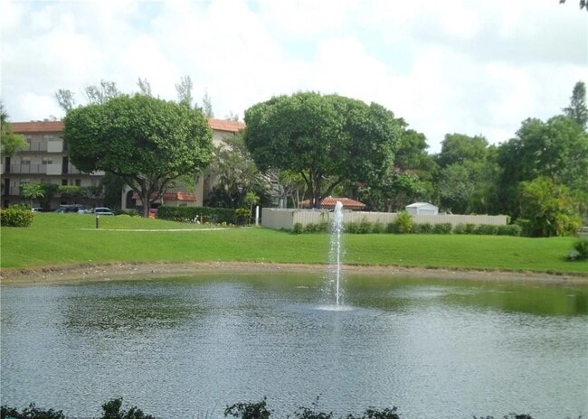 Building Photo - 5961 N Falls Circle Dr