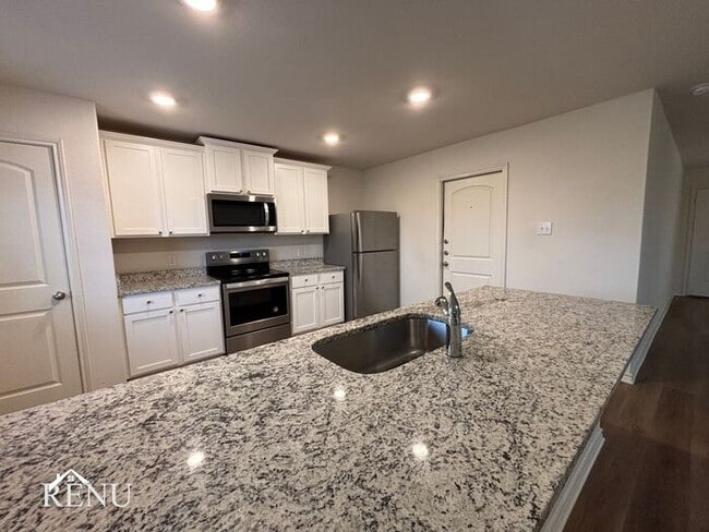 Building Photo - Coming Soon!