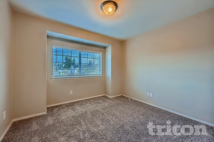 Building Photo - 8218 186th St Ct E