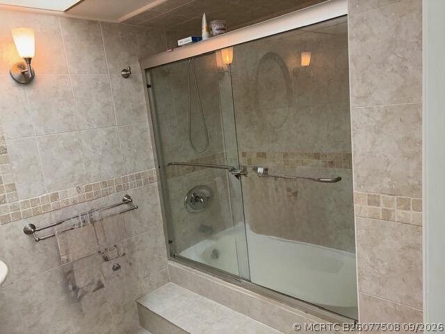 Building Photo - 16300 Golf Club Rd