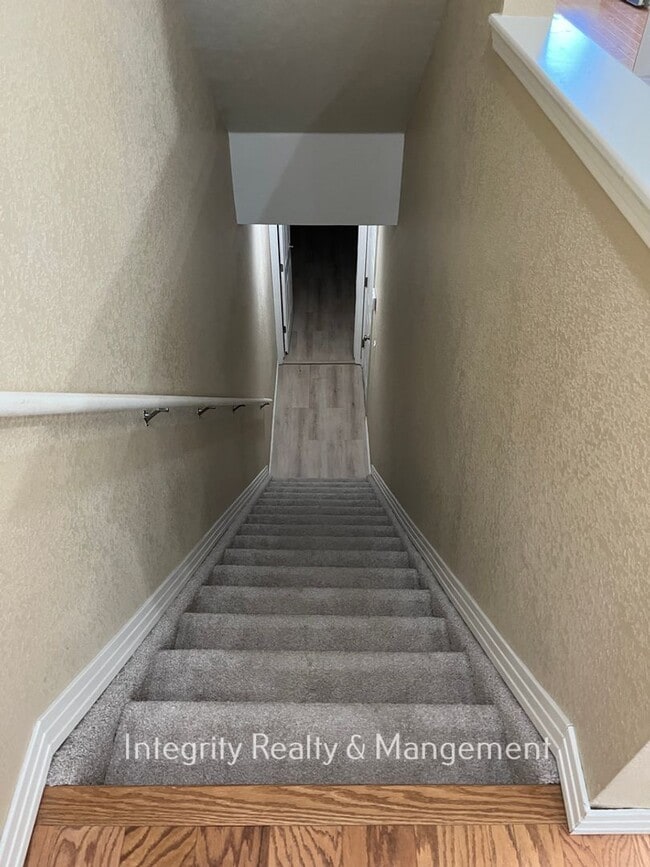 Building Photo - 9419 Ashbury Cir