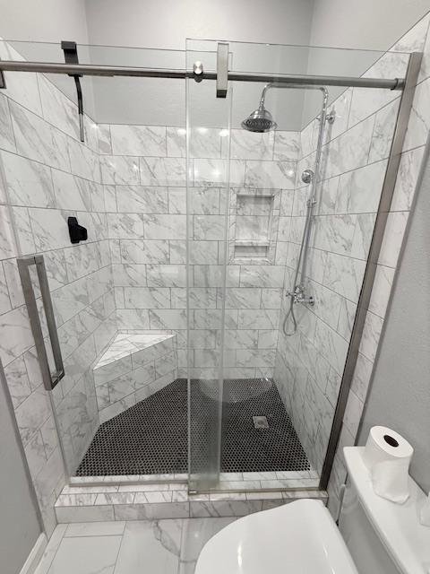 Building Photo - FOR RENT