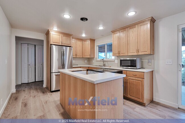 Building Photo - Millcreek Area Newly Updated - 4BD 2 BA 2GAR