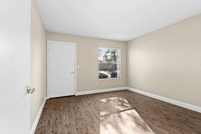 Building Photo - SE!!! Gated!! 1 Bedroom 1st Floor!! One Car Garage!!! Community Pool, Spa, Clubhouse!!! All tile ...