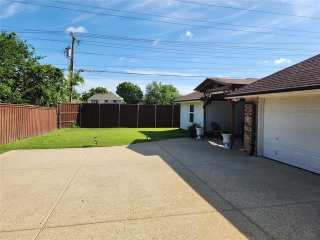 Building Photo - 6413 Stilwell Rd