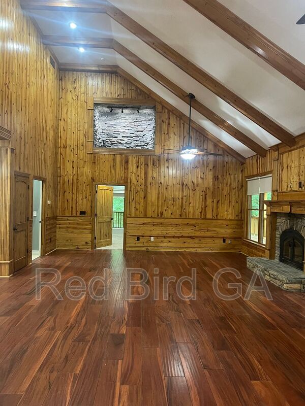 Building Photo - 168 Timberlake Dr
