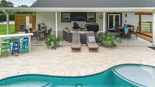 Primary Photo - 13309 54th Ln N