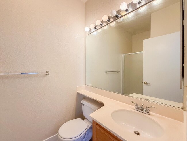 Building Photo - 2527 Baywood Way