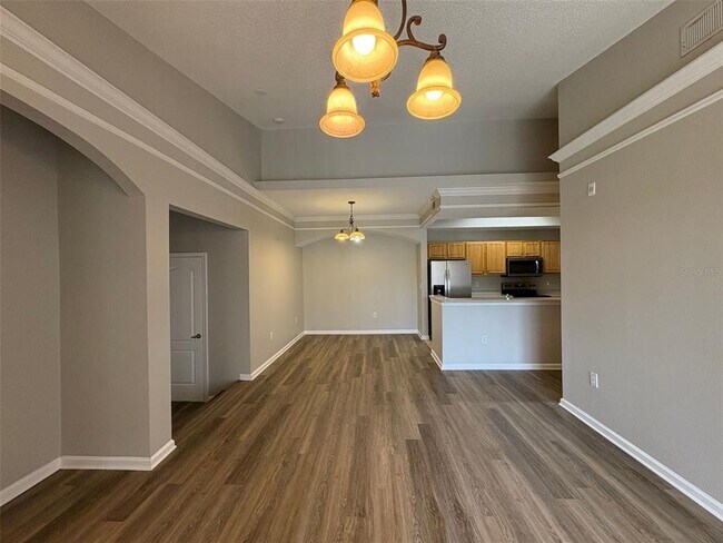 Building Photo - 12021 Villanova Dr