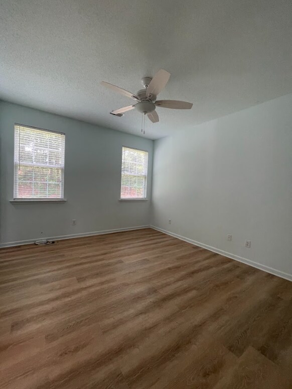 Building Photo - "Charming 3 Bed, 2 Bath Mauldin Home - Perfect for Your Family!"