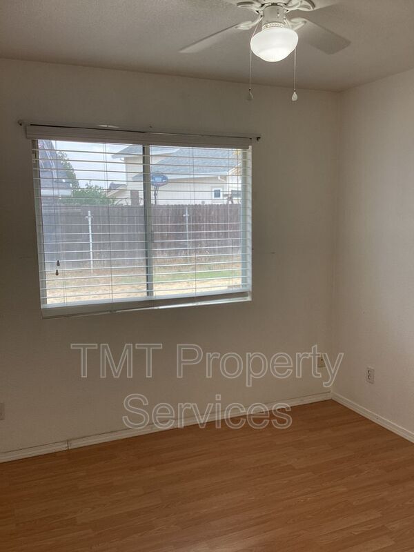 Building Photo - 8587 New Island Way