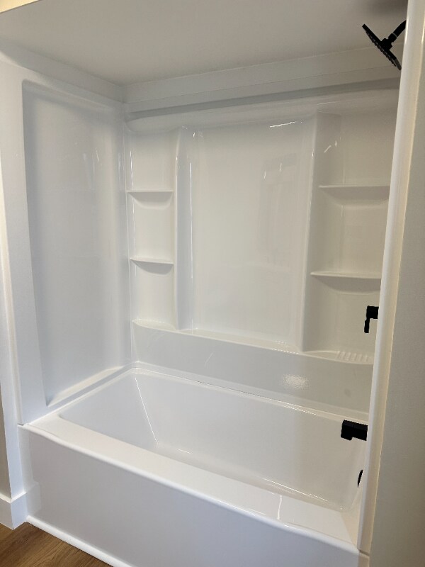 Building Photo - 367 Lake Ave