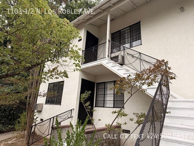 Building Photo - 1103 1/2 N. Los Robles Ave.-