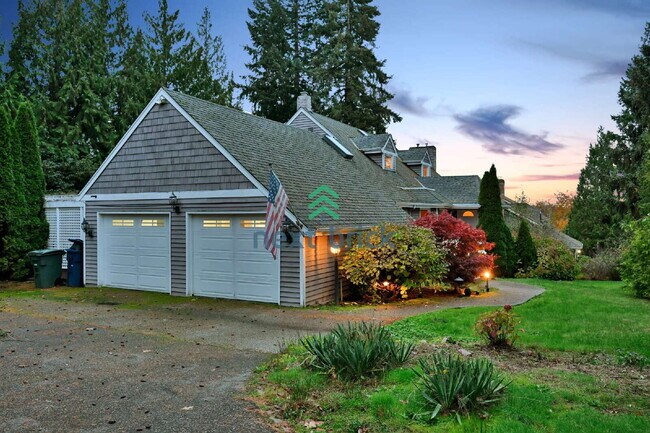 Building Photo - Stunning Bellevue Home for Rent