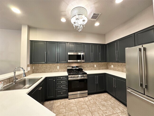 Building Photo - 21 Stone Creek Pl