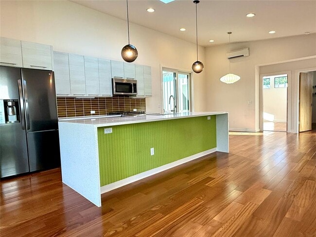 Building Photo - 416 Starlight Vlg Lp