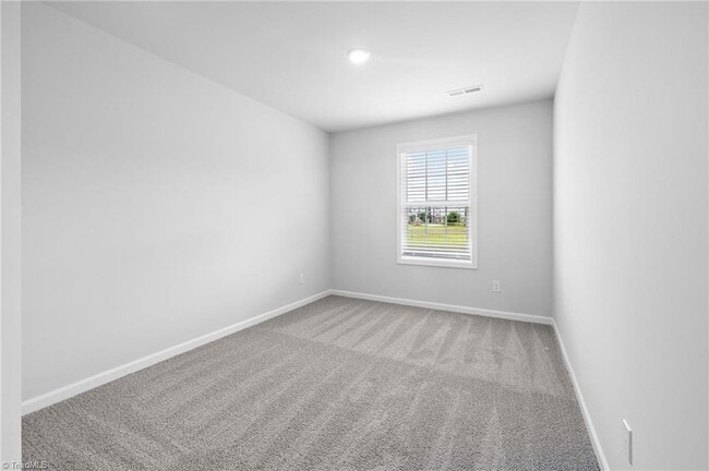 Building Photo - 1729 University Dr