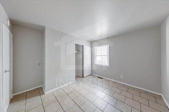 Building Photo - 3224 Welch Dr