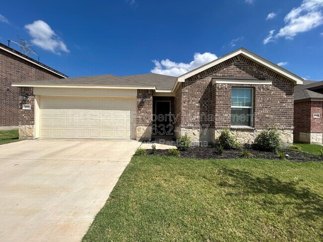 Building Photo - 4644 Benham Dr