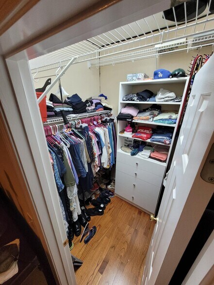 Building Photo - 144 Pelham Springs Pl