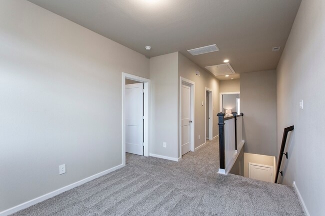 Building Photo - 1531 Rustling Creek Dr