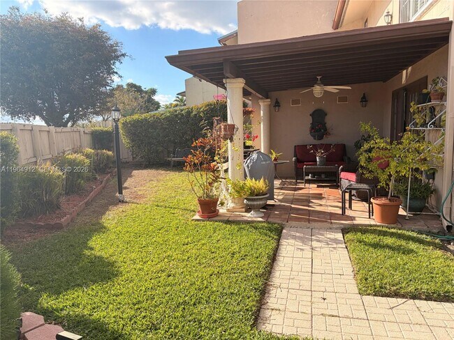 Building Photo - 0 000